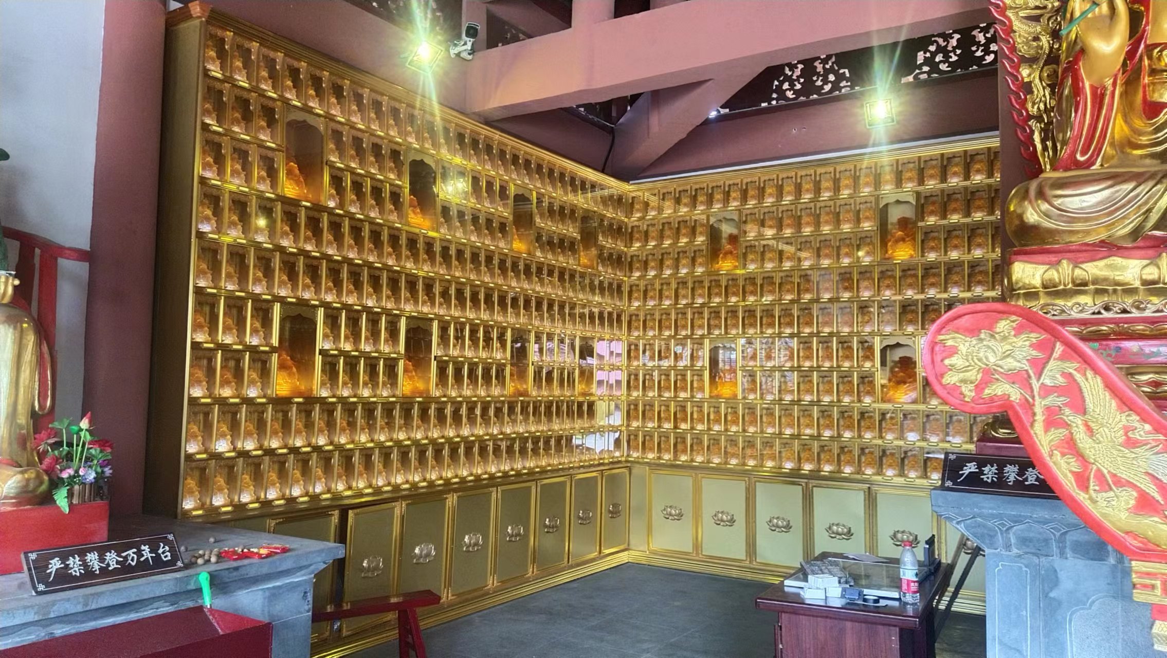 福位架，骨灰存放架，牌位架還有萬佛墻各自是怎么定義的？